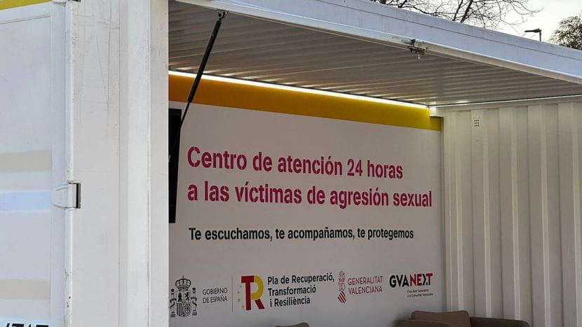 Espacio modular para Punto Violeta